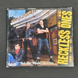 RECKLESS ONES: Set the World on Fire [CD]
